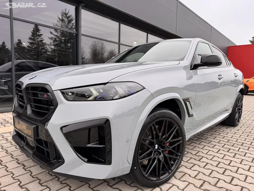 BMW X6, M COMPETITION 460kW CZ AKRAPOV
